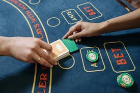Pengalaman Lobby Game sportsbook dan live casino ole77 di layar mobile