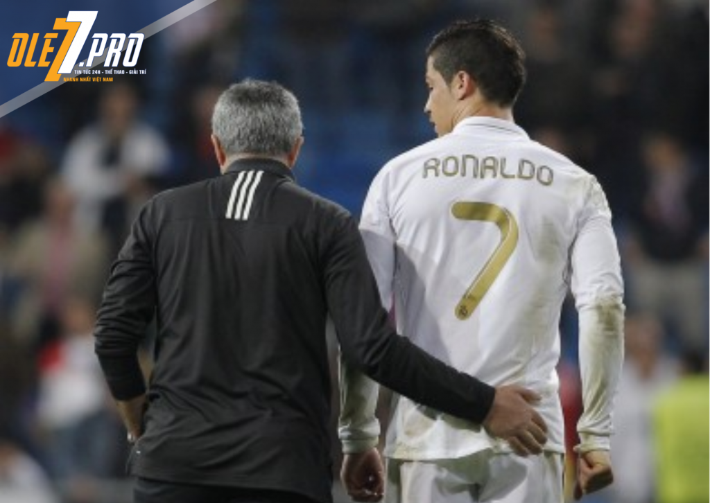 HLV Mourinho và CR7 từng có thời gian làm việc cùng nhau ở Real Madrid